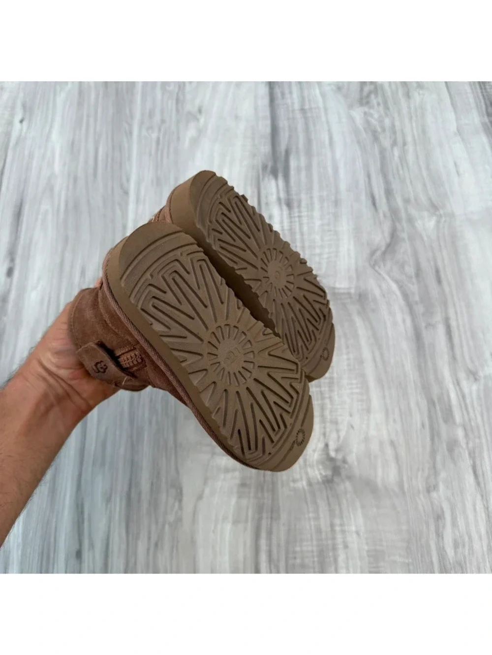 UGG kids adri